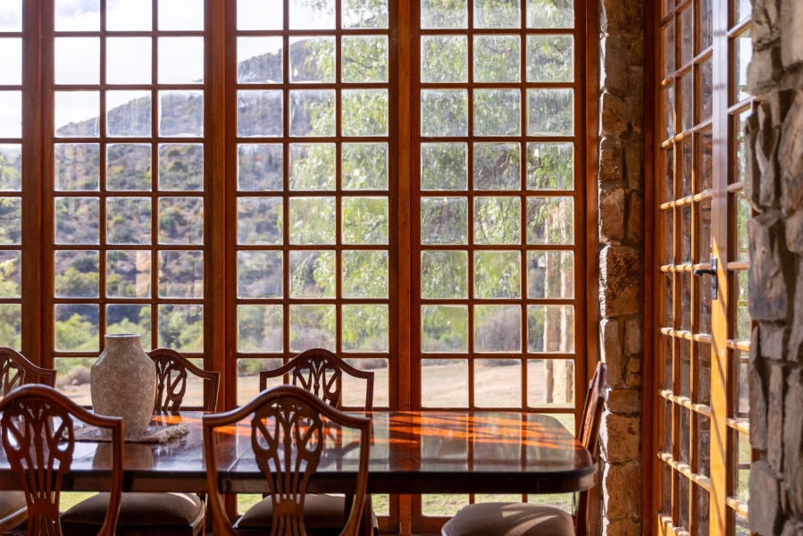 5 Bedroom Property for Sale in Uitenhage Rural Eastern Cape